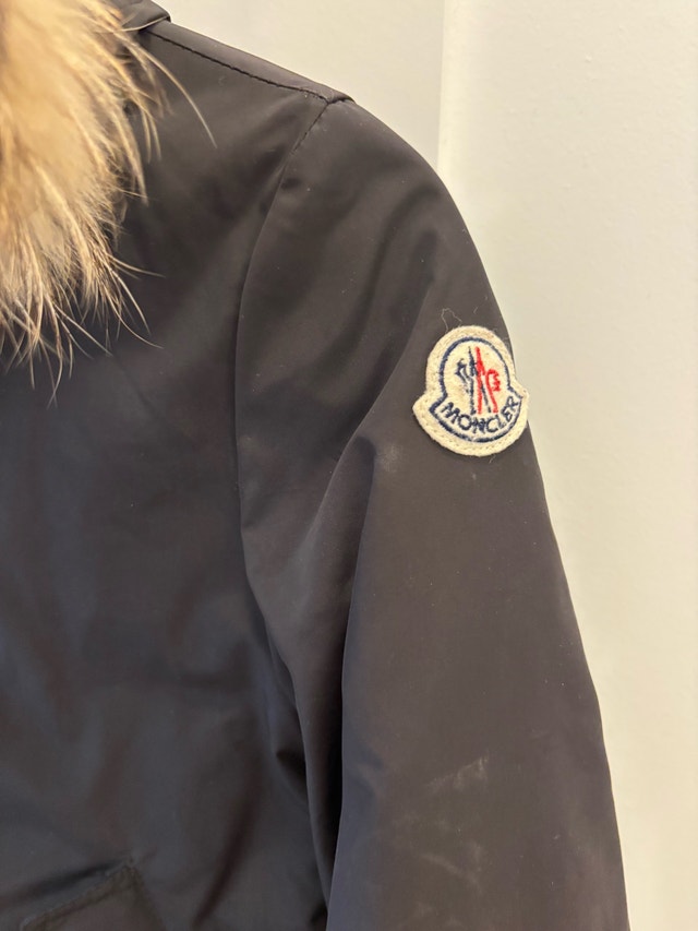Moncler girls winter jacket - photo 2