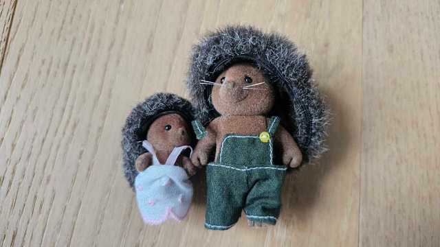 Sylvanian Families Pickleweeds Hedgehog Family - photo 3