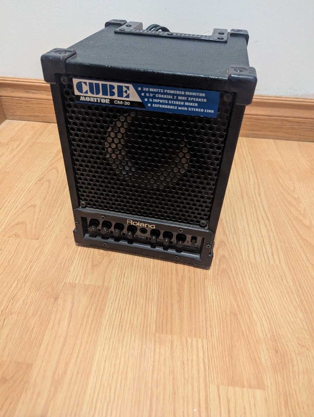 Roland mini Pa keyboard or drum amp