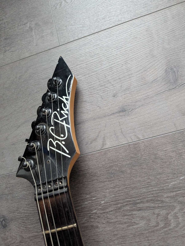 Rare BC Rich Platinum Series ST3 Snakeskin Guitar - photo 5
