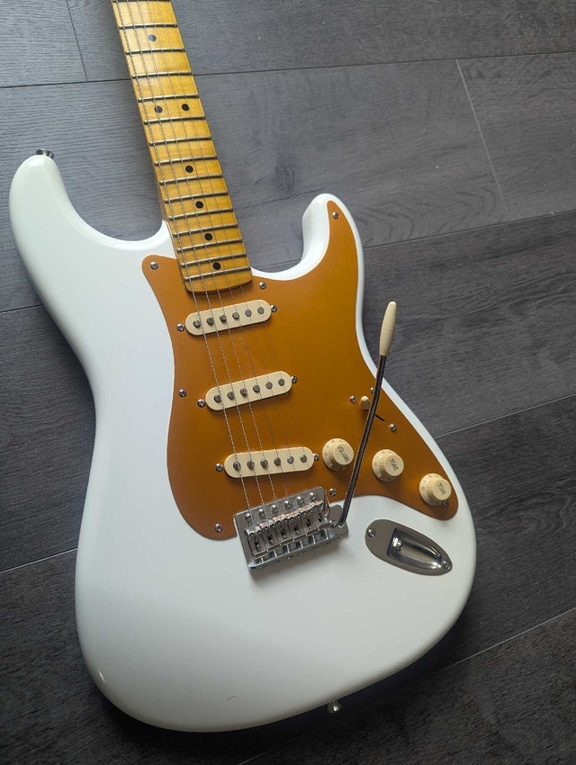 Beautiful Squier by Fender Classic Vibe in Almost new condition - photo 2