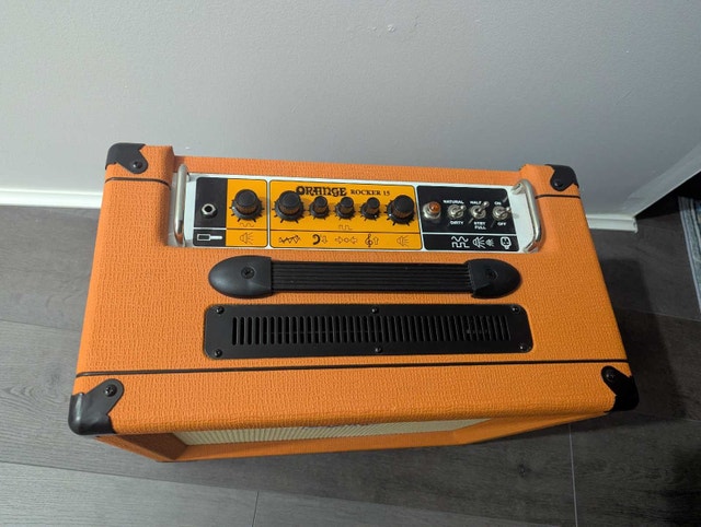 Orange Rocker 15 dual channel tube guitar amplifier 1-15 watt - photo 2