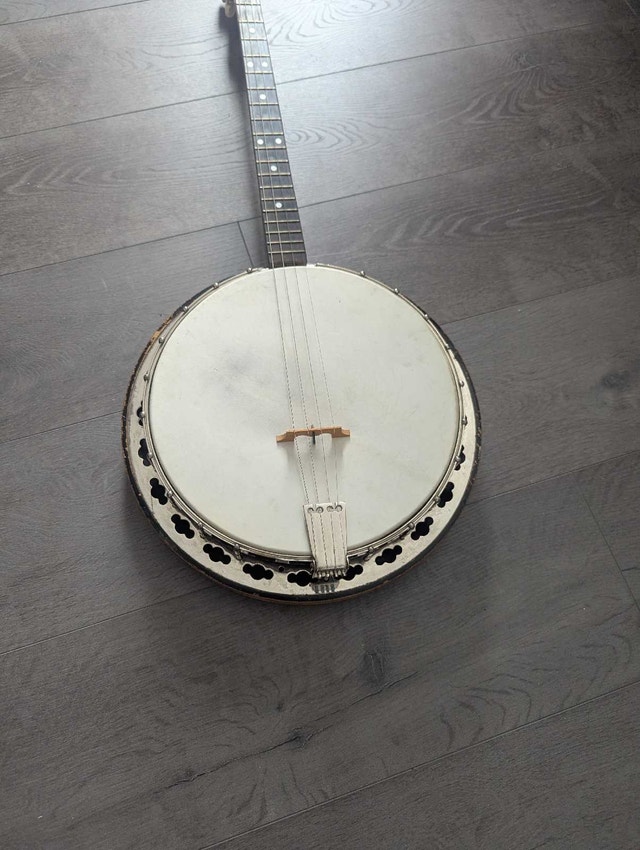 Antique early 1900s May Bell Slingerland banjo still playable