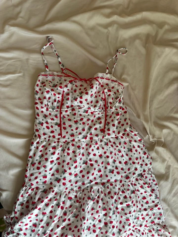 Aeropostale Strawberry Print Tiered Cami Dress Size M - photo 2