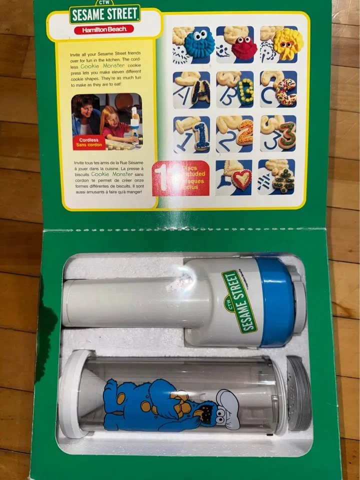 VINTAGE 1998 SESAME STREET COOKIE MONSTER COOKIE PRESS - photo 3