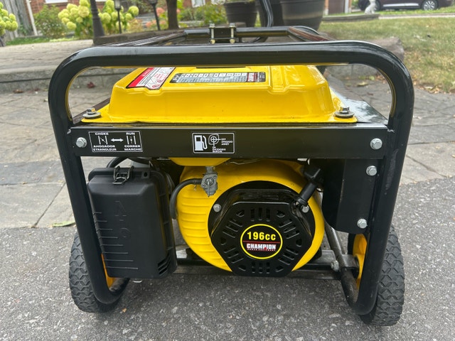 Champion 4000W/2800W Generator - photo 2