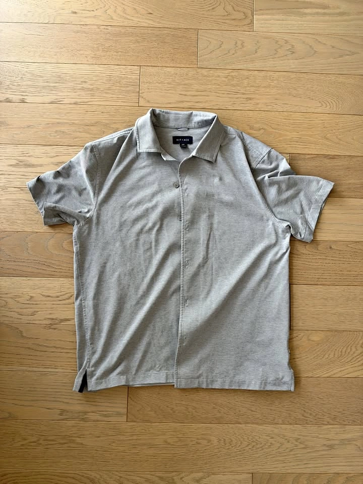 Kit and Ace Grey Knit Short-Sleeve Button-Up Shirt