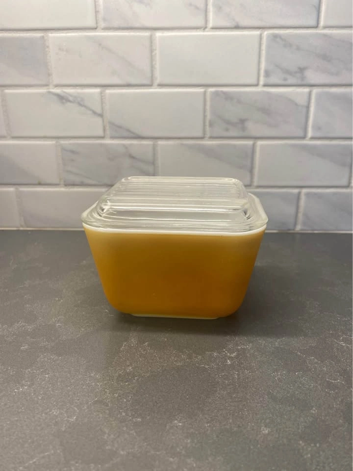 Vintage Pyrex “Fridgie” 501-B 12oz/350ml Butterscotch/Caramel - photo 2