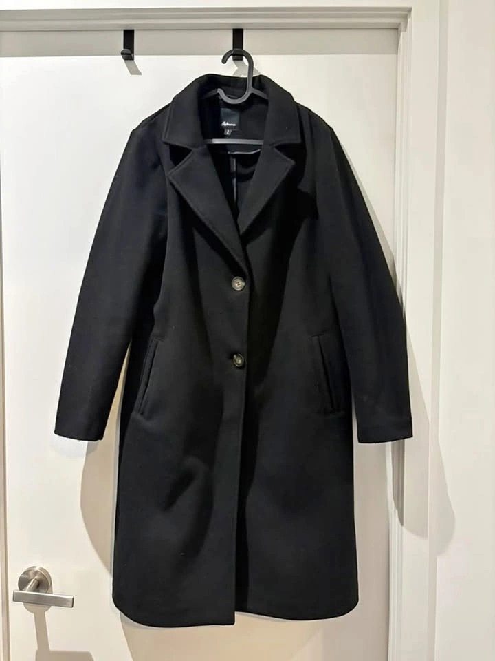 Reitmans women's black wool coat, S