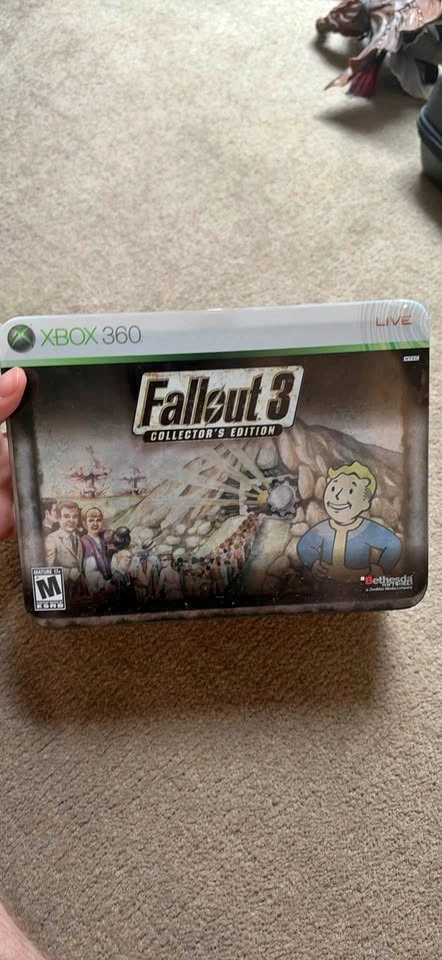 Fallout 3 collectors edition with bonus DVD