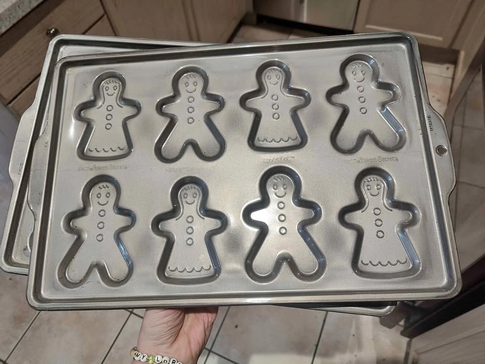 EKCO Baker's Secret Gingerbread Cookie Pan