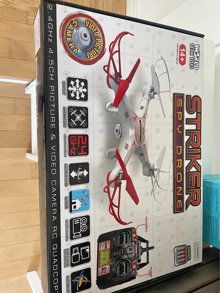 Not tested / never used World Tech Toys Striker Spy Drone