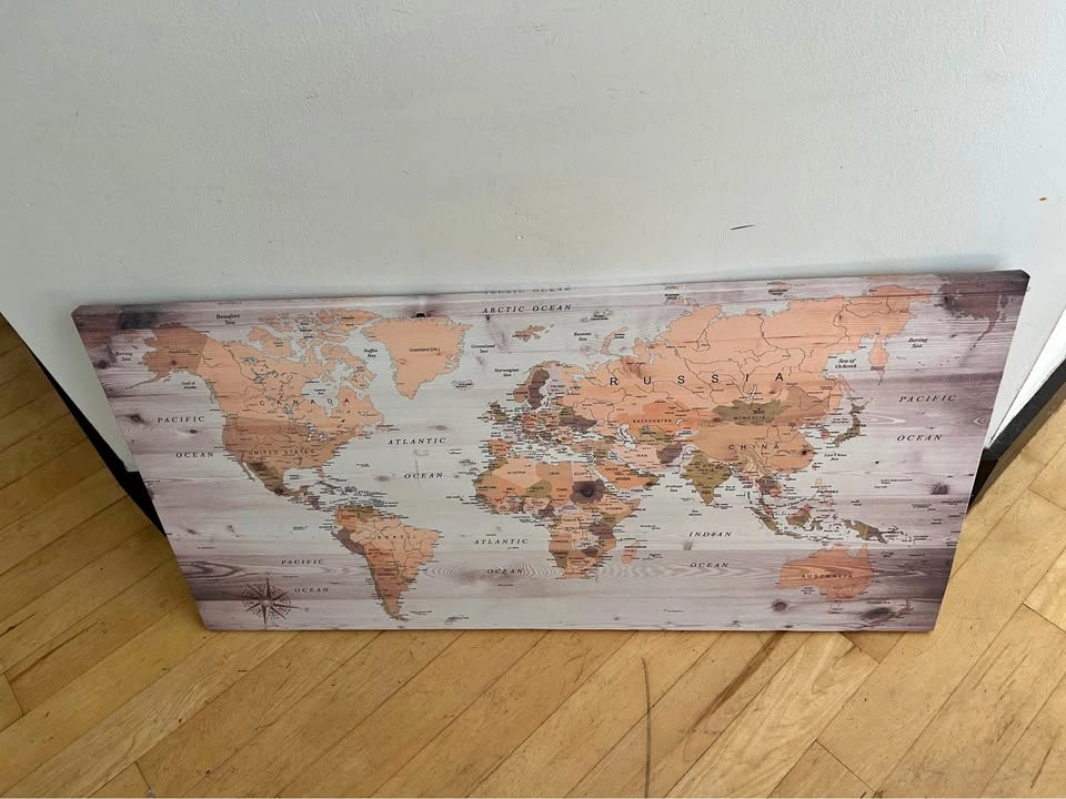 World Map Canvas Wall Art 39x20“