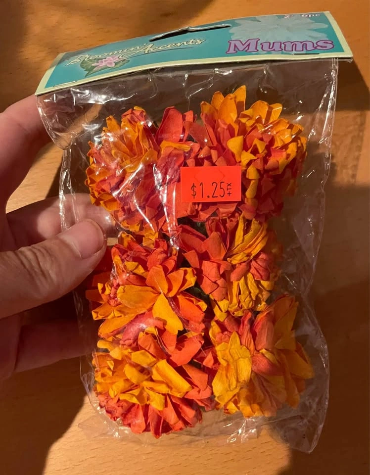 6 packages of small craft mums / fall flowers $5 all - photo 3