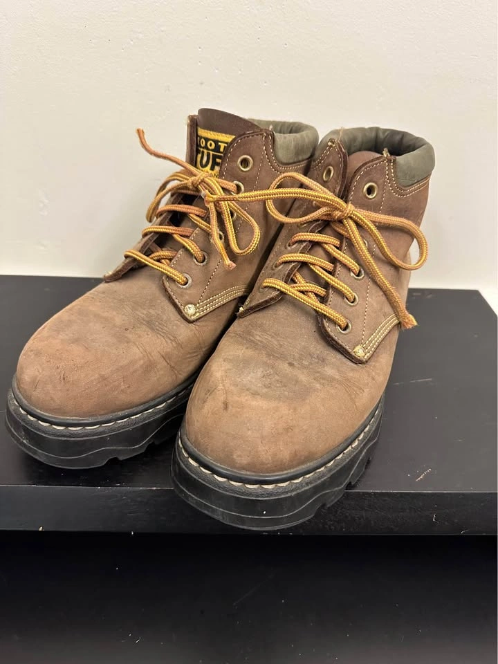 Vintage Roots Tuff Leather Boots – Made in Canada - photo 3