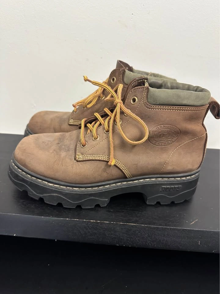 Vintage Roots Tuff Leather Boots – Made in Canada - photo 4