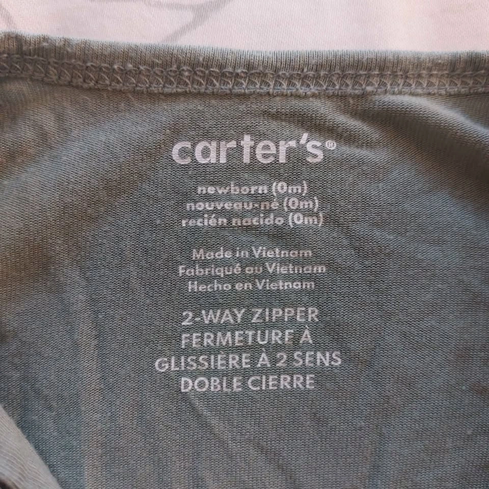 Baby onesies / sleepers - newborn size - photo 3