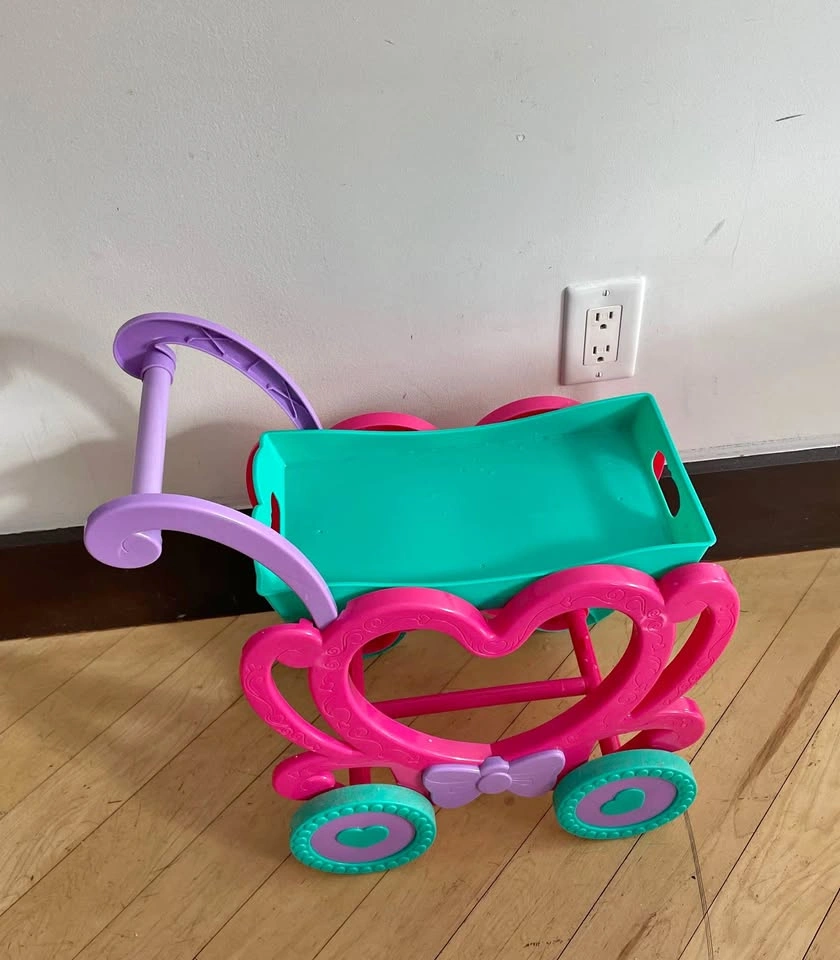 Toddler serving cart