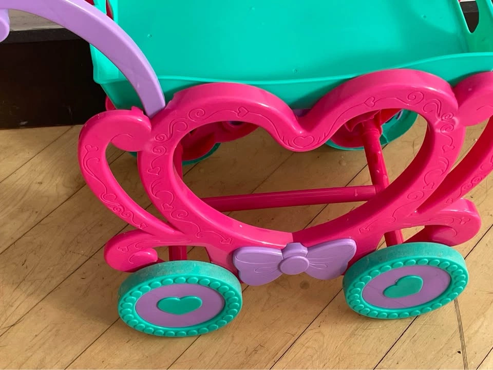 Toddler serving cart - photo 2