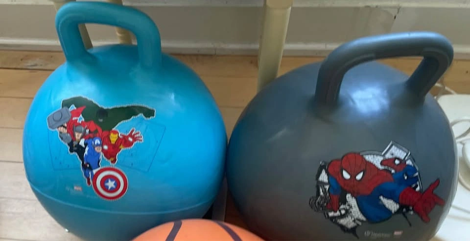 $5 All Toddler Hedstrom Marvel Hopper Balls and Basketball Set - photo 3