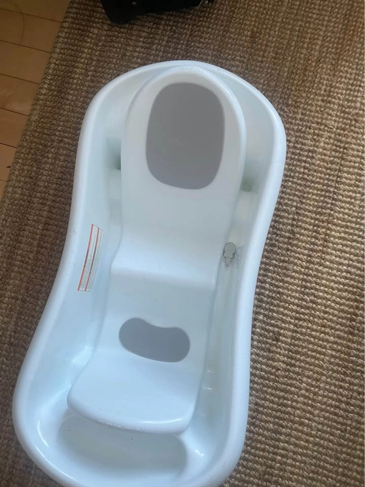 The First Years Sure Comfort Baby Bath Tub - photo 2