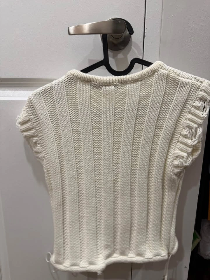 Zara Woman Top Size Small - photo 2