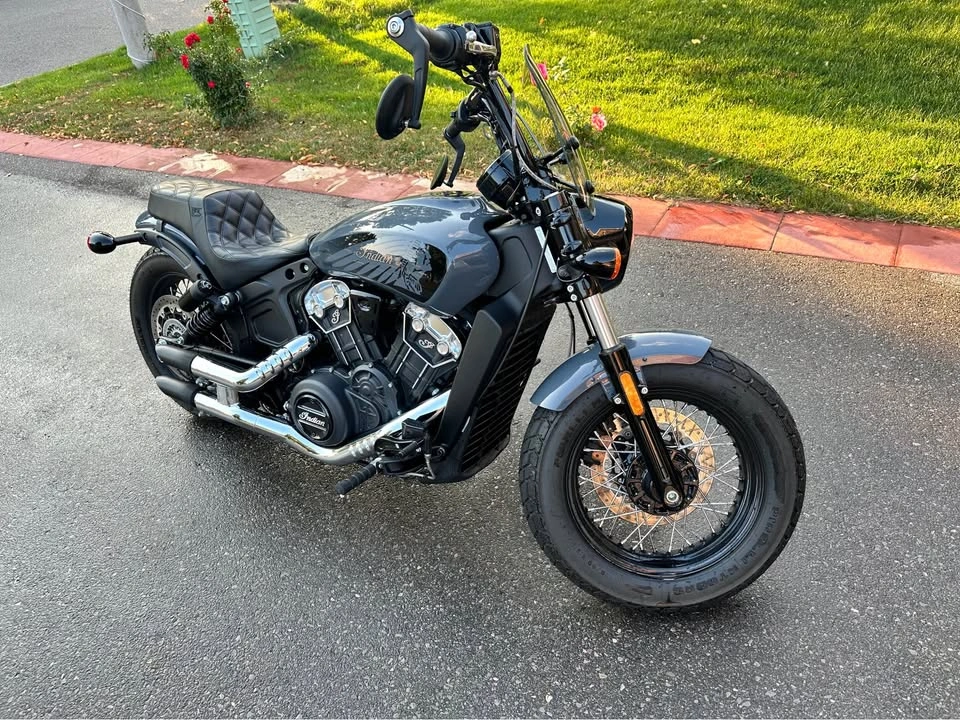Indian Scout Bobber Motorcycle - photo 2