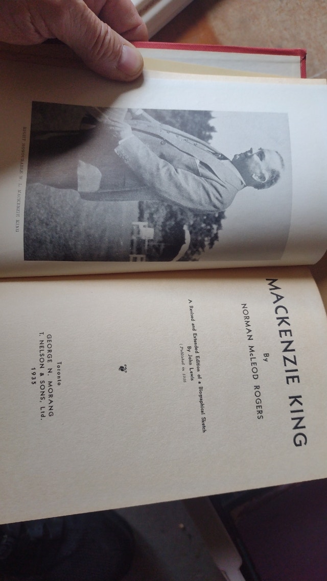 Mackenzie King - photo 3