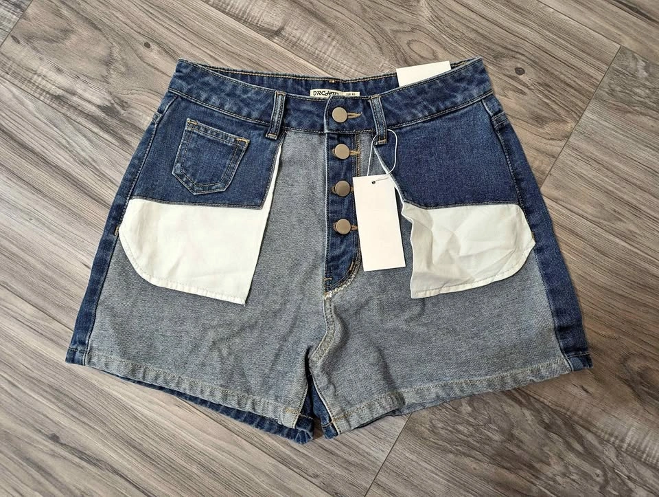 Woman's Short Jean