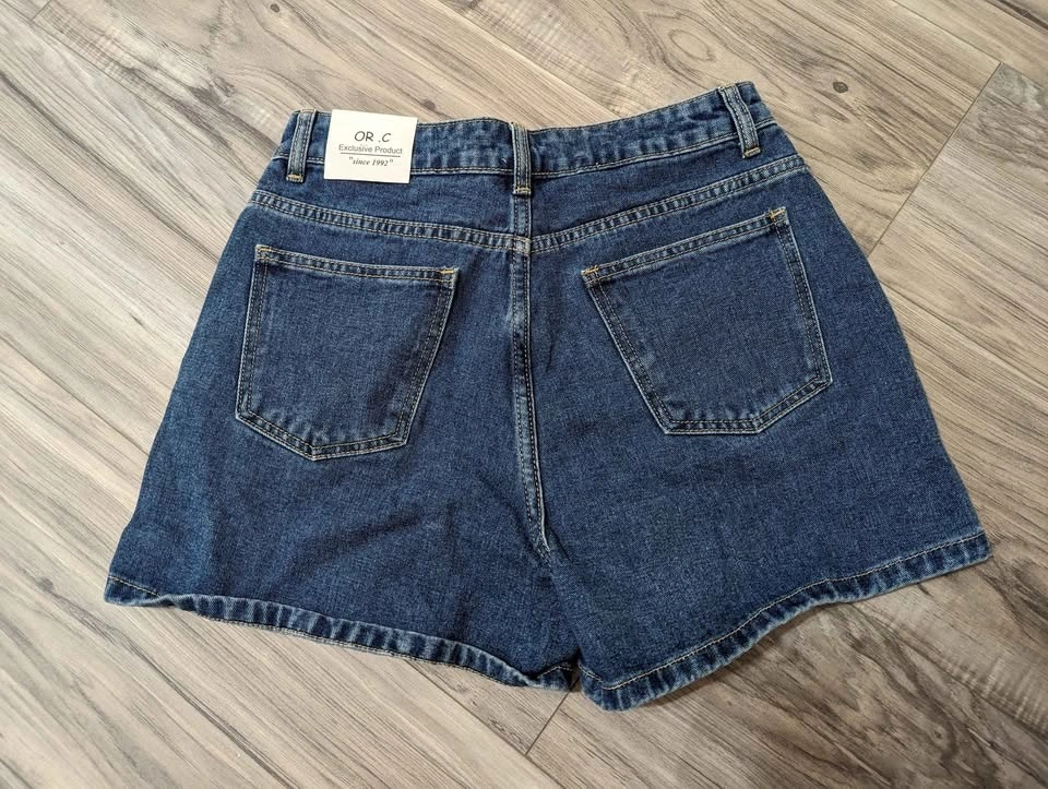 Woman's Short Jean - photo 2
