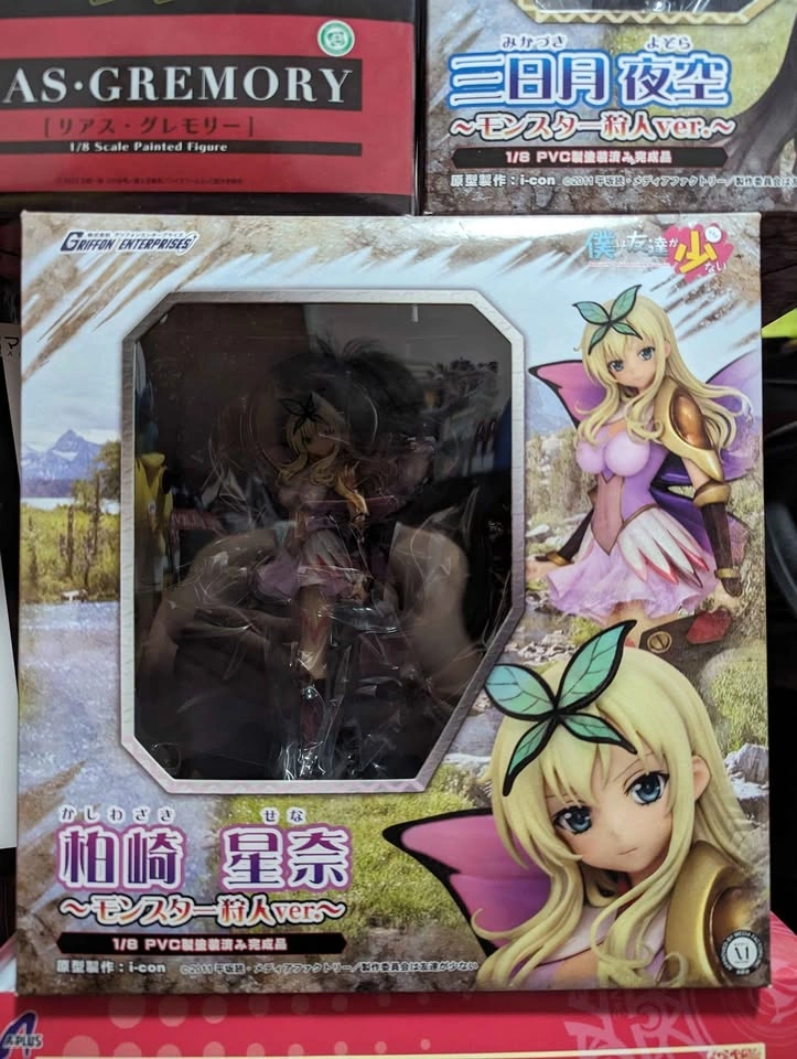 Anime figures from different series - photo 4