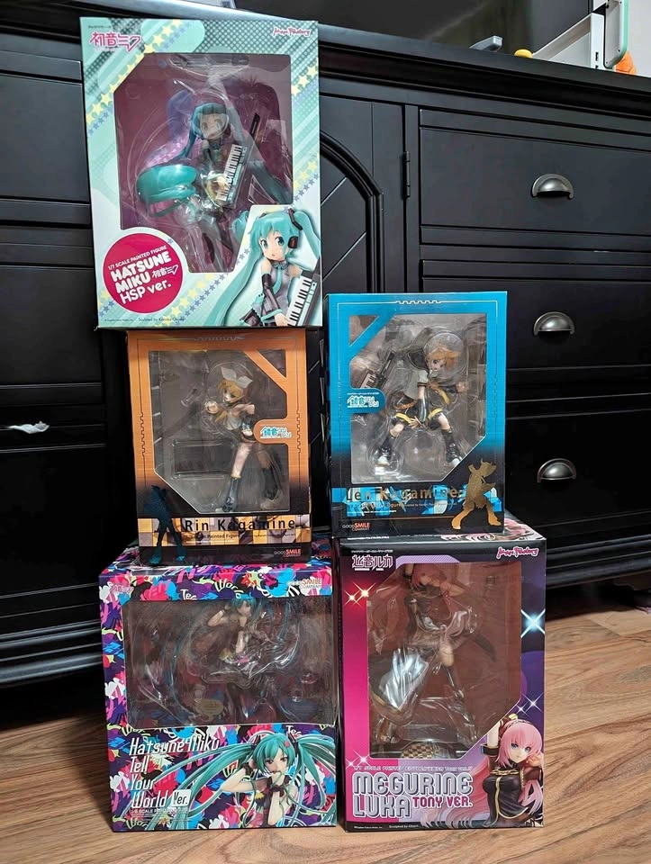 Hatsune Miku Anime figures