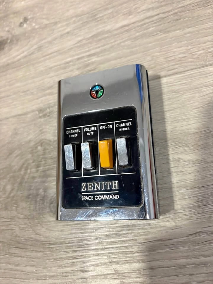 Zenith space command remote clicker