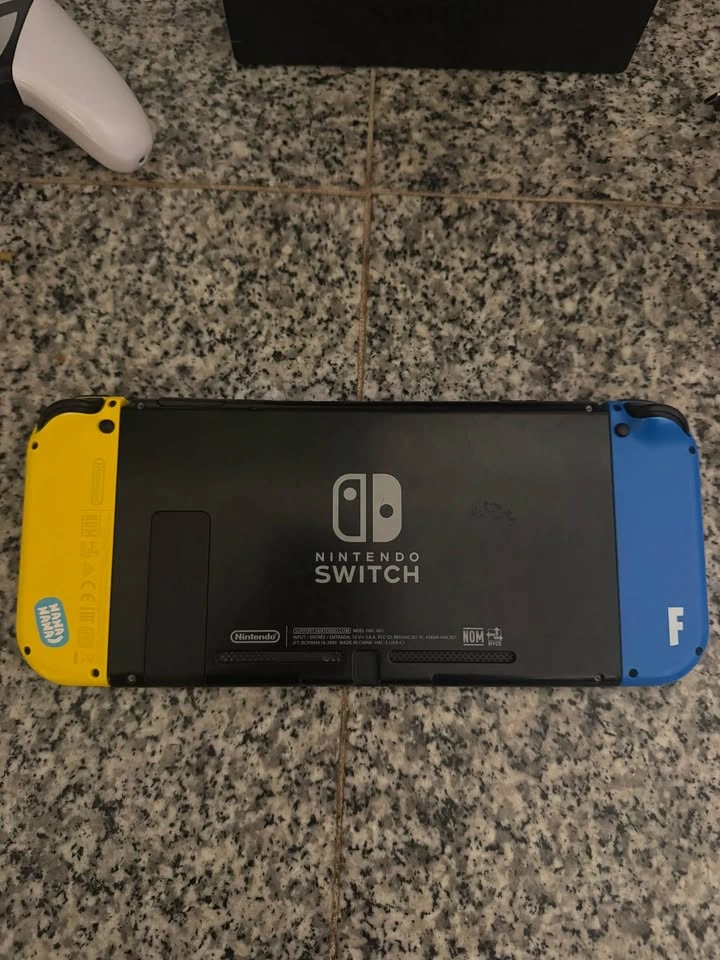 Nintendo switch bundle - Fortnite edition - photo 5