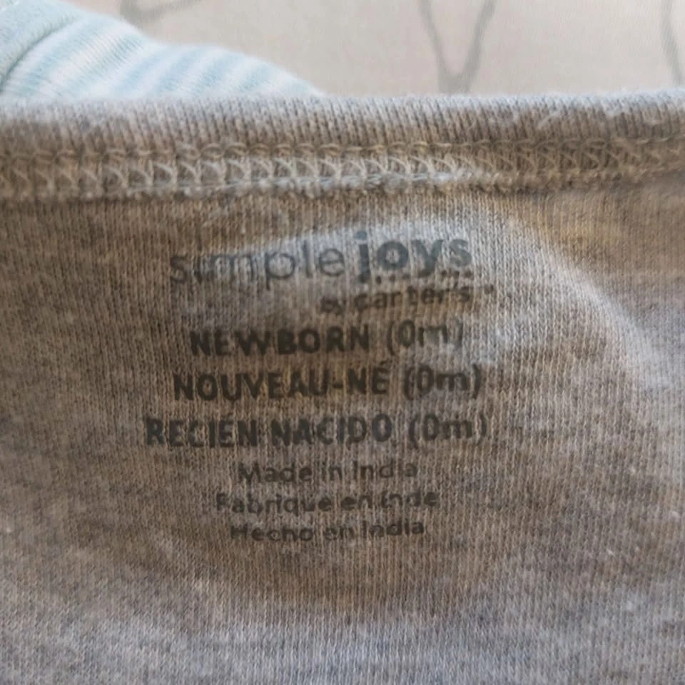 Carter baby onesies / sleepers - newborn size - photo 2