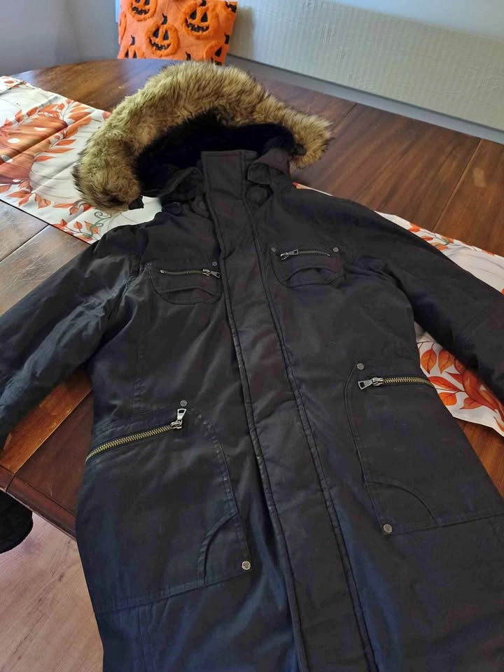 TNA Verbier Parka Jacket Size Small Black