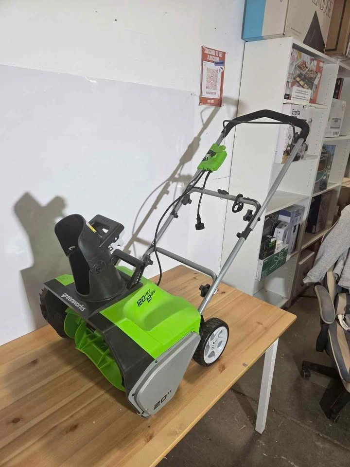 Greenworks 20" Corded Snow Thrower 13 Amp - photo 2
