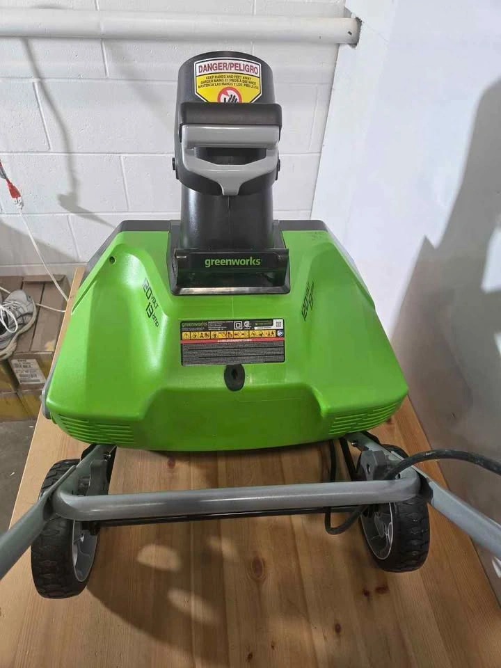 Greenworks 20" Corded Snow Thrower 13 Amp - photo 3