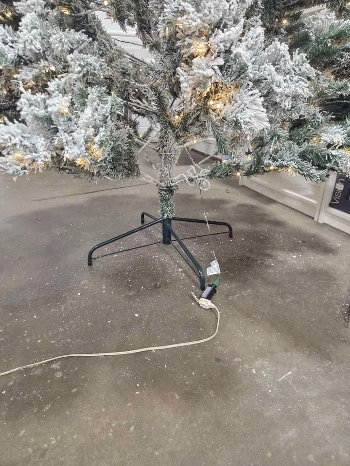Happygrill 9FT Pre-Lit Flocked Christmas Tree - photo 3