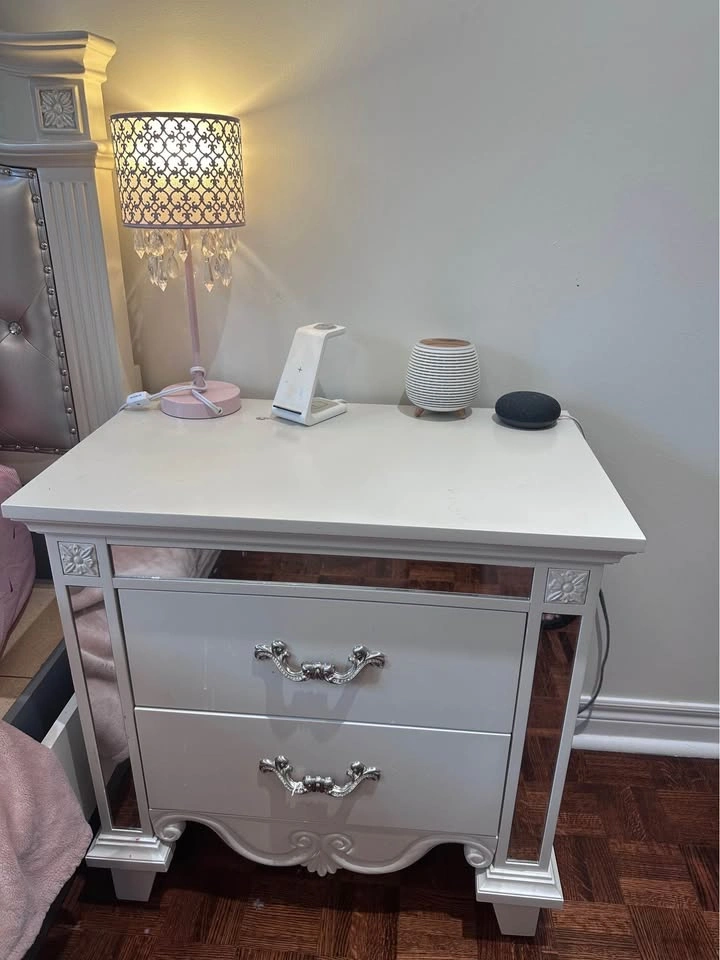 White Mirrored Nightstand with Two Drawers - photo 2