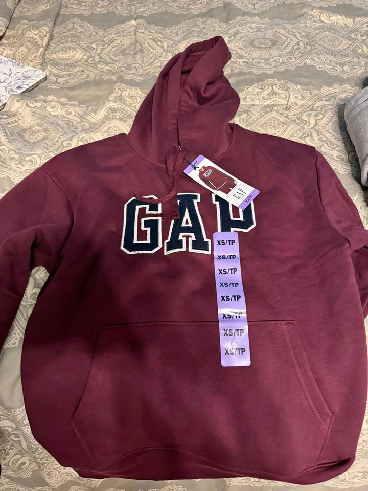 NEW Viral GAP women’s hoodie XS - burgundy