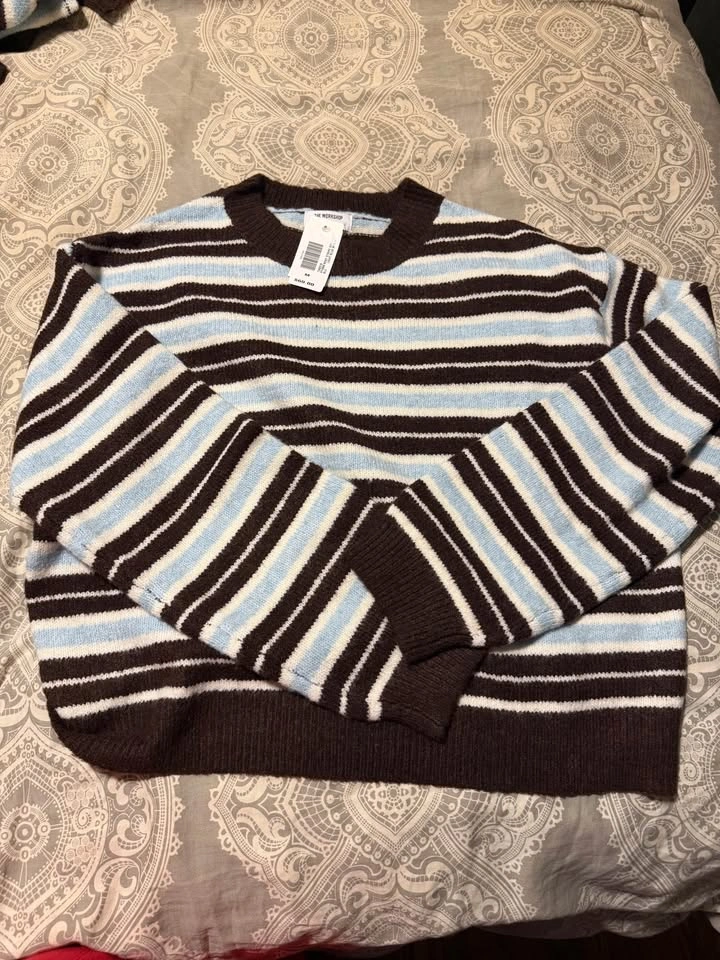 BNWT Striped knit brown & blue fall sweater - photo 4