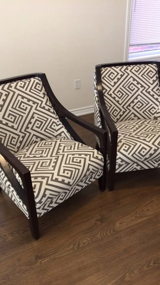 Brown and White Geometric Pattern Wood Frame Armchairs - photo 3