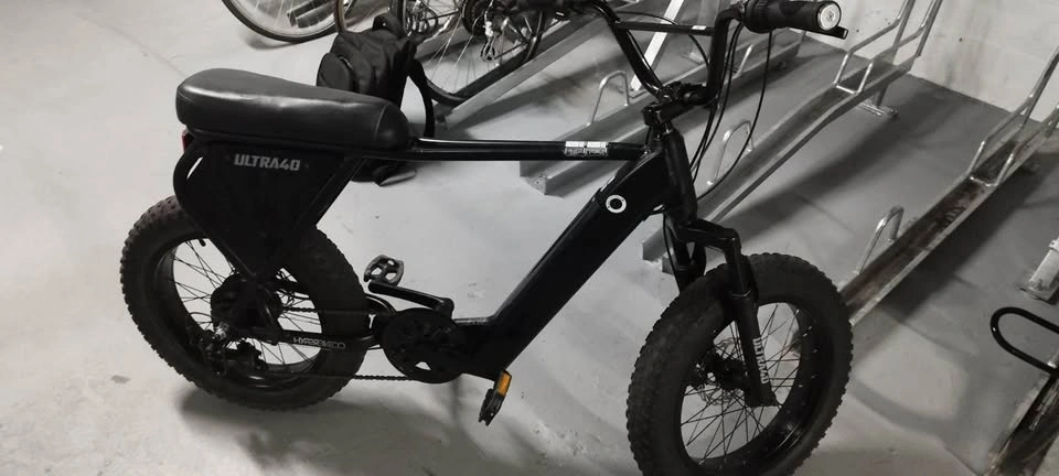 20IN HYPER ULTRA 40 E-BIKE BLACK - photo 2