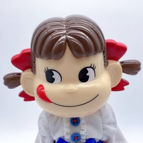 Fujiya Peko Chan Scandinavian Style 8” Figure - New in Box - photo 4