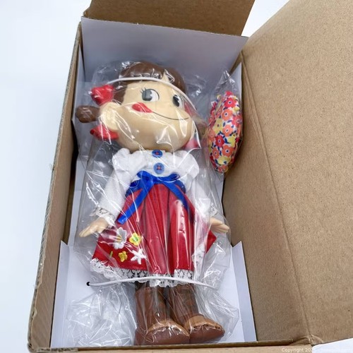 Fujiya Peko Chan Scandinavian Style 8” Figure - New in Box - photo 5