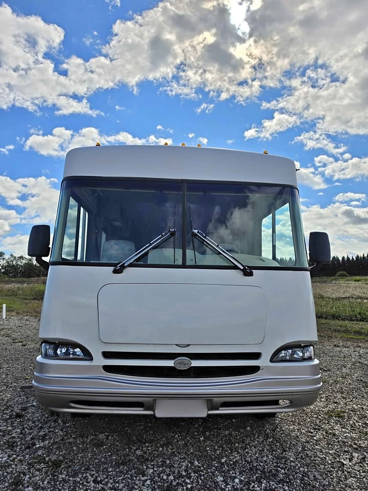 2000 Tiffin Motorhomes Allegro