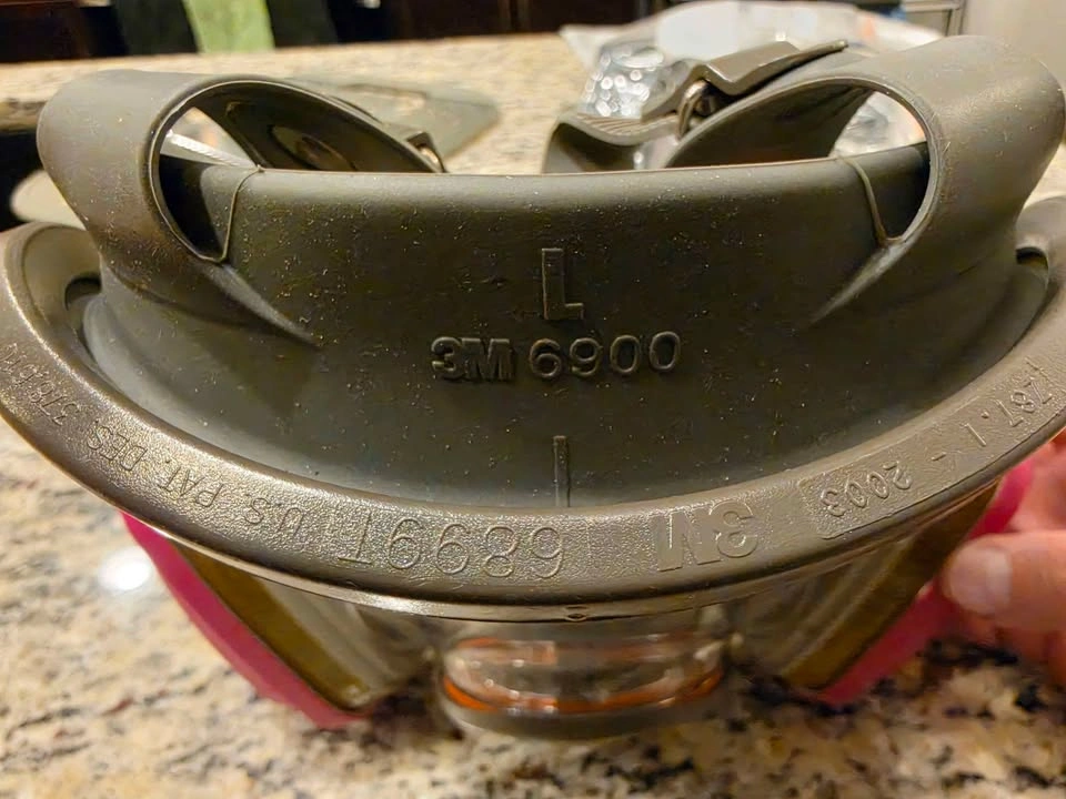 Brand New Open Box 3M 6900 Full Face Mask - photo 2