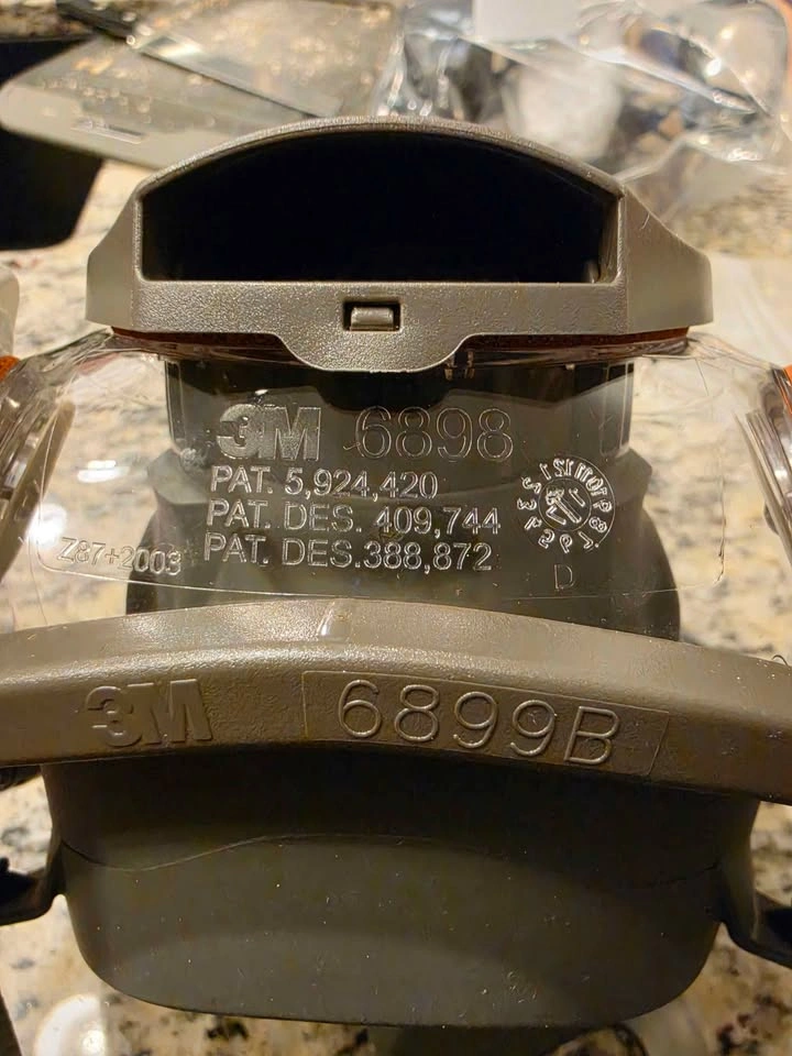 Brand New Open Box 3M 6900 Full Face Mask - photo 3