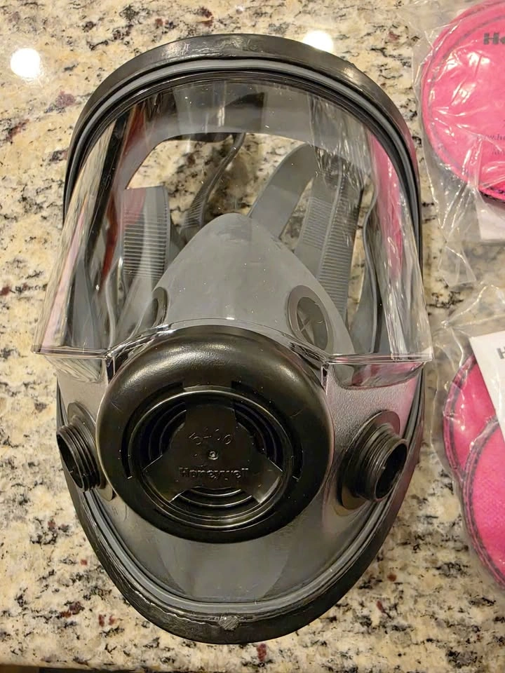 Brand New Honeywell 5400 Full Face Mask with Filters